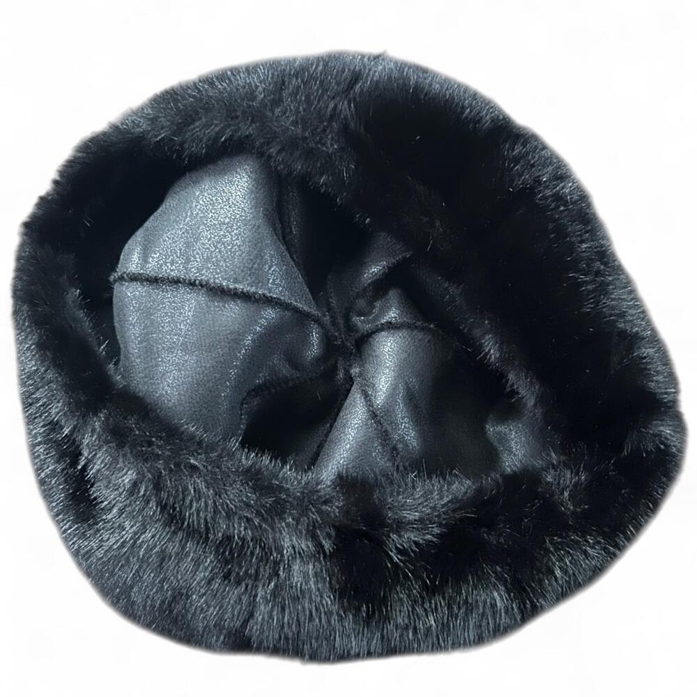 Gorgeous! Black Faux Fur Vegan Beret Fall Winter FW Snow Glamour Capsule Retro - Picture 3 of 3